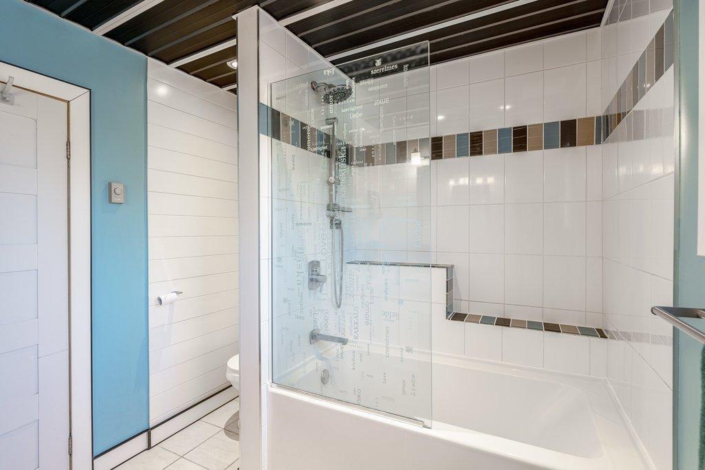 









31


Rue de Davos

,
Cantley,




QC
J8V3B2

