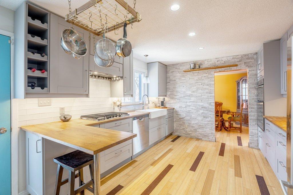 









31


Rue de Davos

,
Cantley,




QC
J8V3B2

