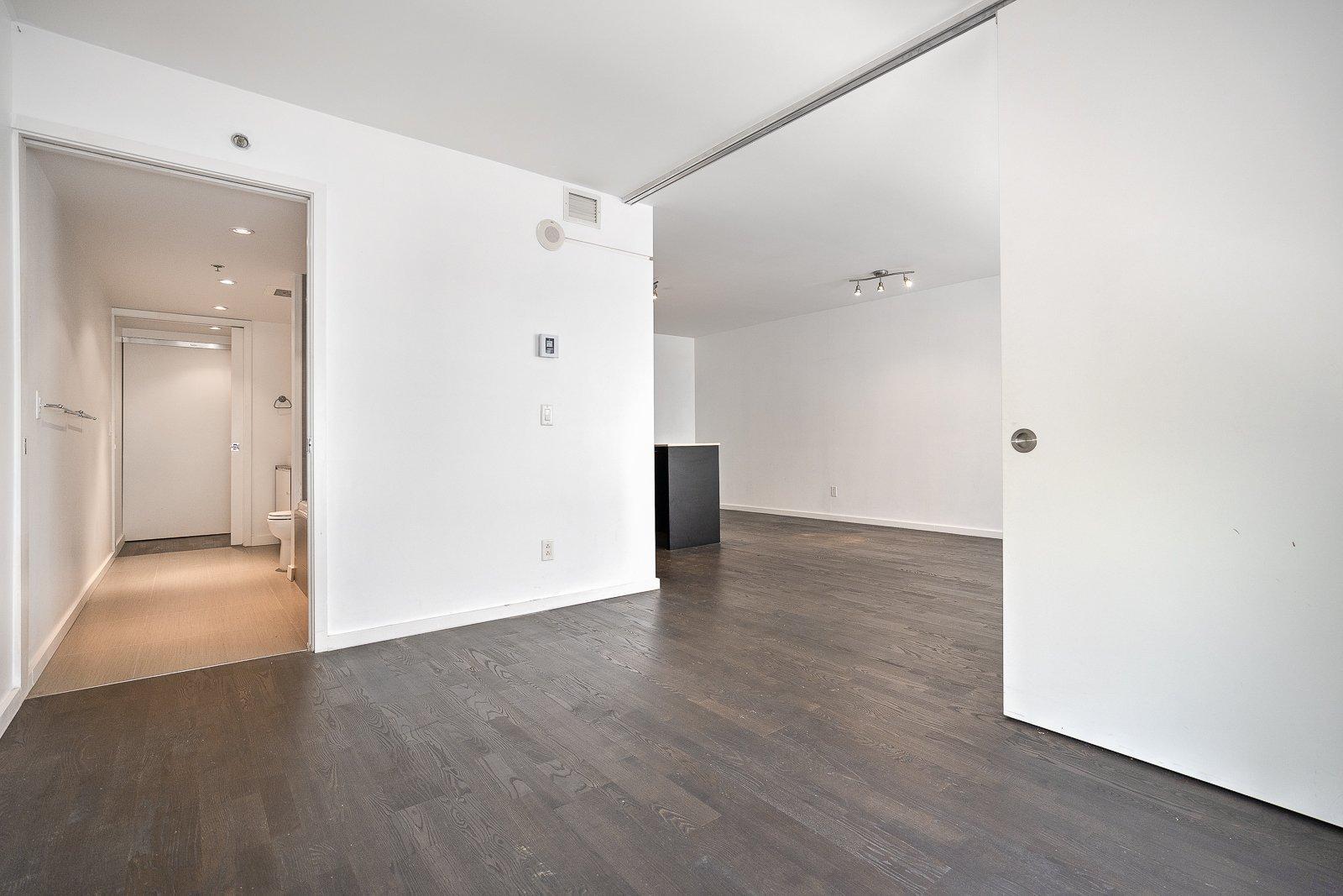 









350


Boul. De Maisonneuve O.

, 511,
Montréal (Ville-Marie),




QC
H3A0B4

