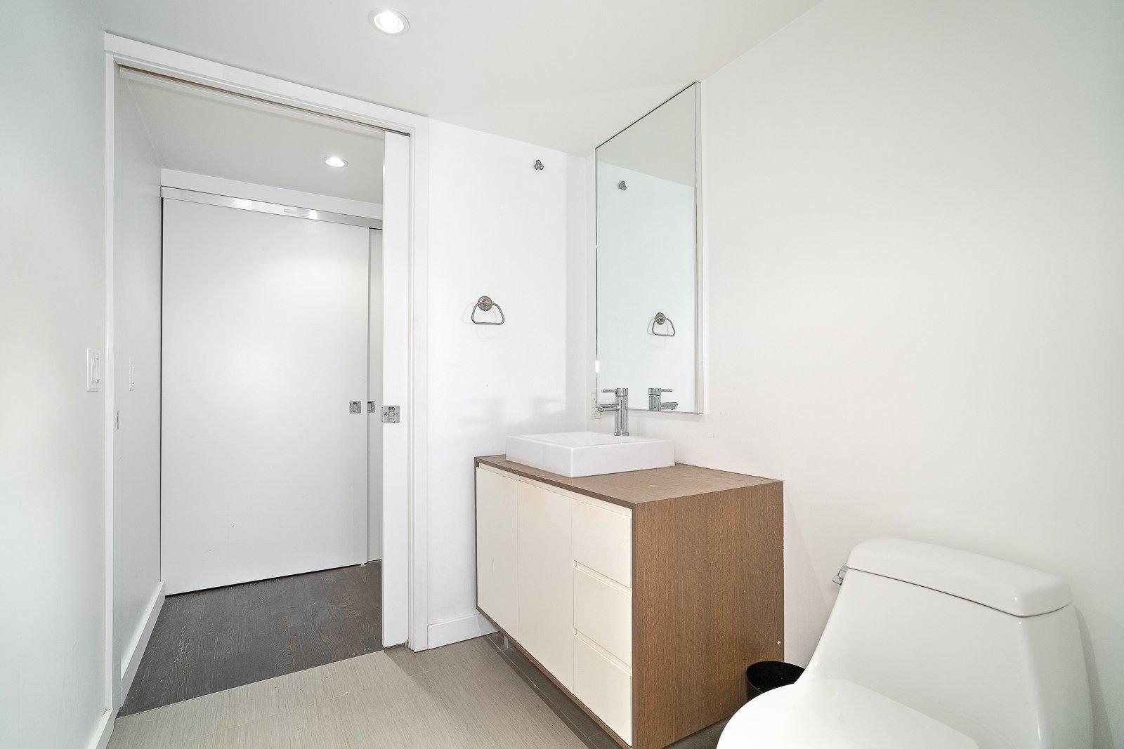 









350


Boul. De Maisonneuve O.

, 511,
Montréal (Ville-Marie),




QC
H3A0B4

