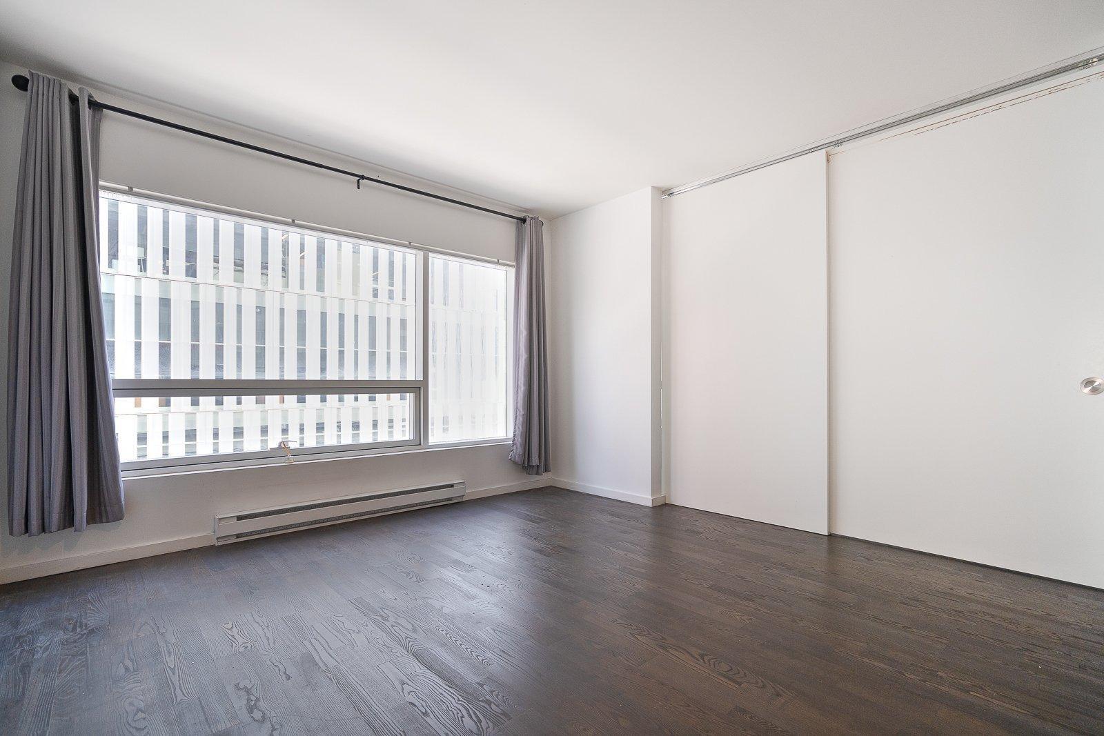 









350


Boul. De Maisonneuve O.

, 511,
Montréal (Ville-Marie),




QC
H3A0B4

