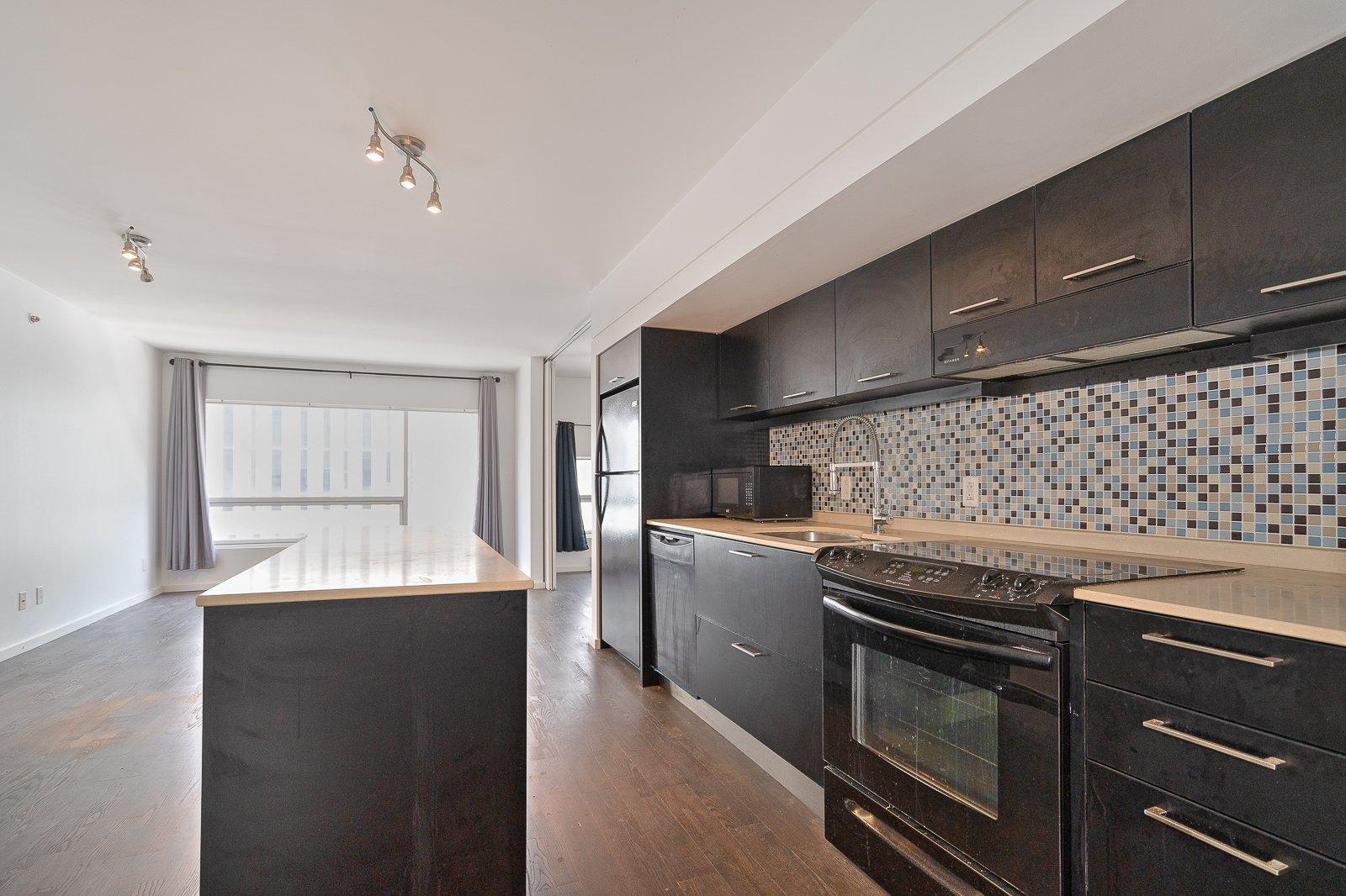 









350


Boul. De Maisonneuve O.

, 511,
Montréal (Ville-Marie),




QC
H3A0B4

