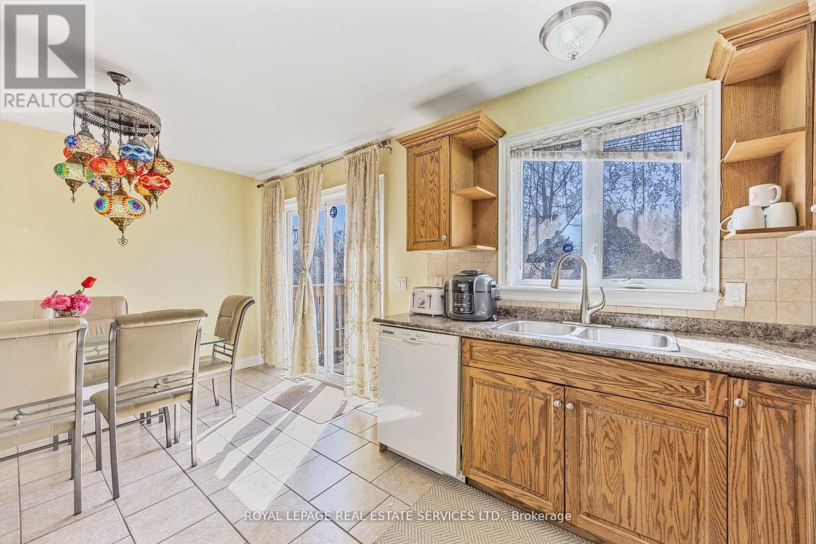 












96 46TH STREET N

,
Wasaga Beach,




Ontario
L9Z1Y7

