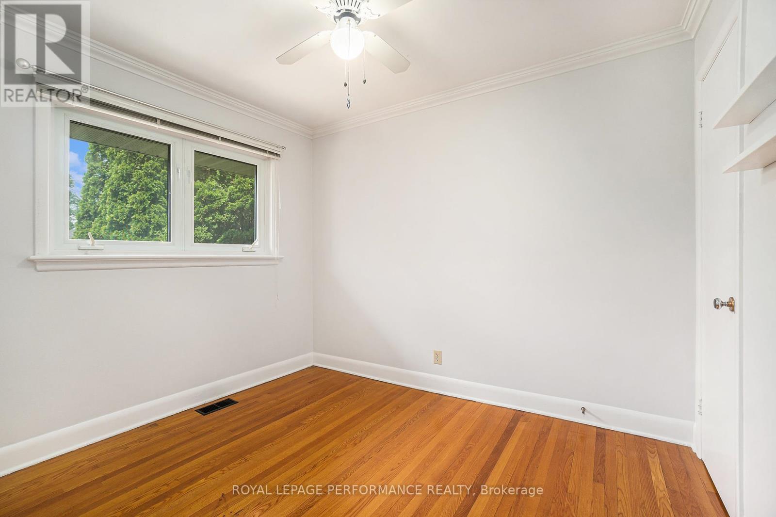 












1408 JOYCE STREET

,
Cornwall,




Ontario
K6J1Y3

