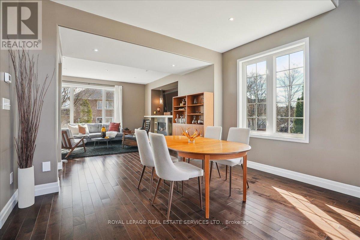 












5956 CHERCOVER COURT

,
Burlington,




Ontario
L7L6T2

