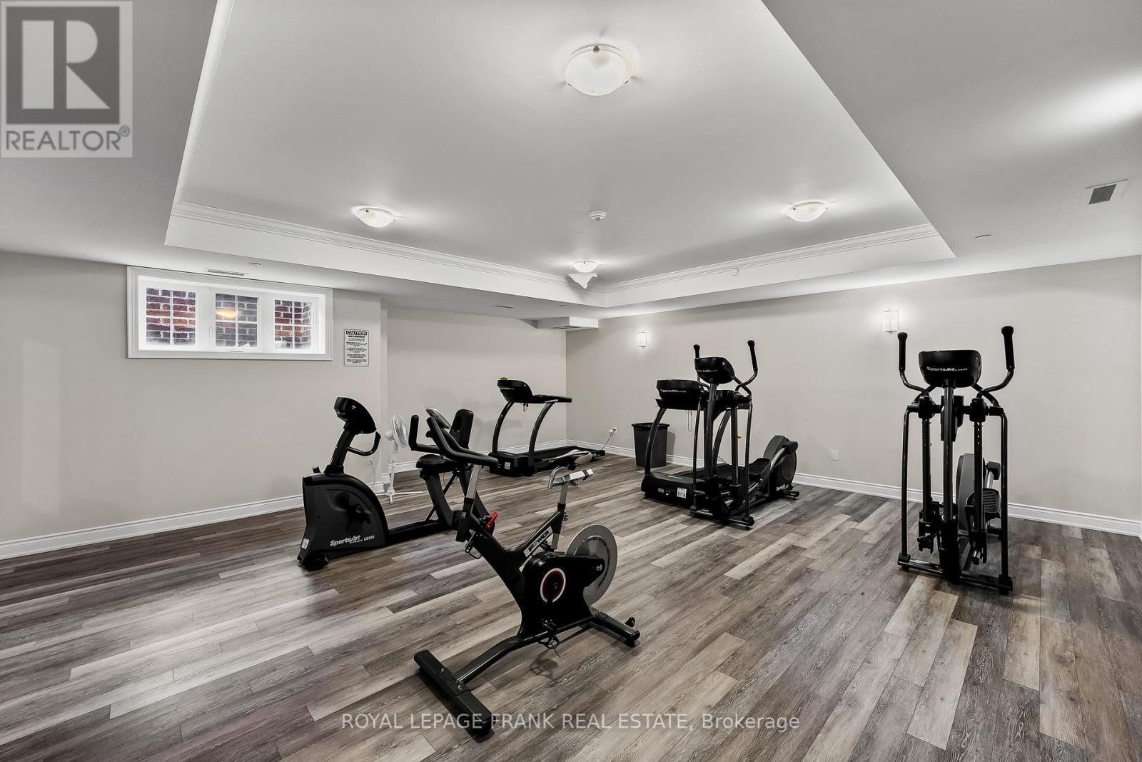 












405 - 80 ASPEN SPRINGS DRIVE

,
Clarington (Bowmanville),




Ontario
L1C0V4

