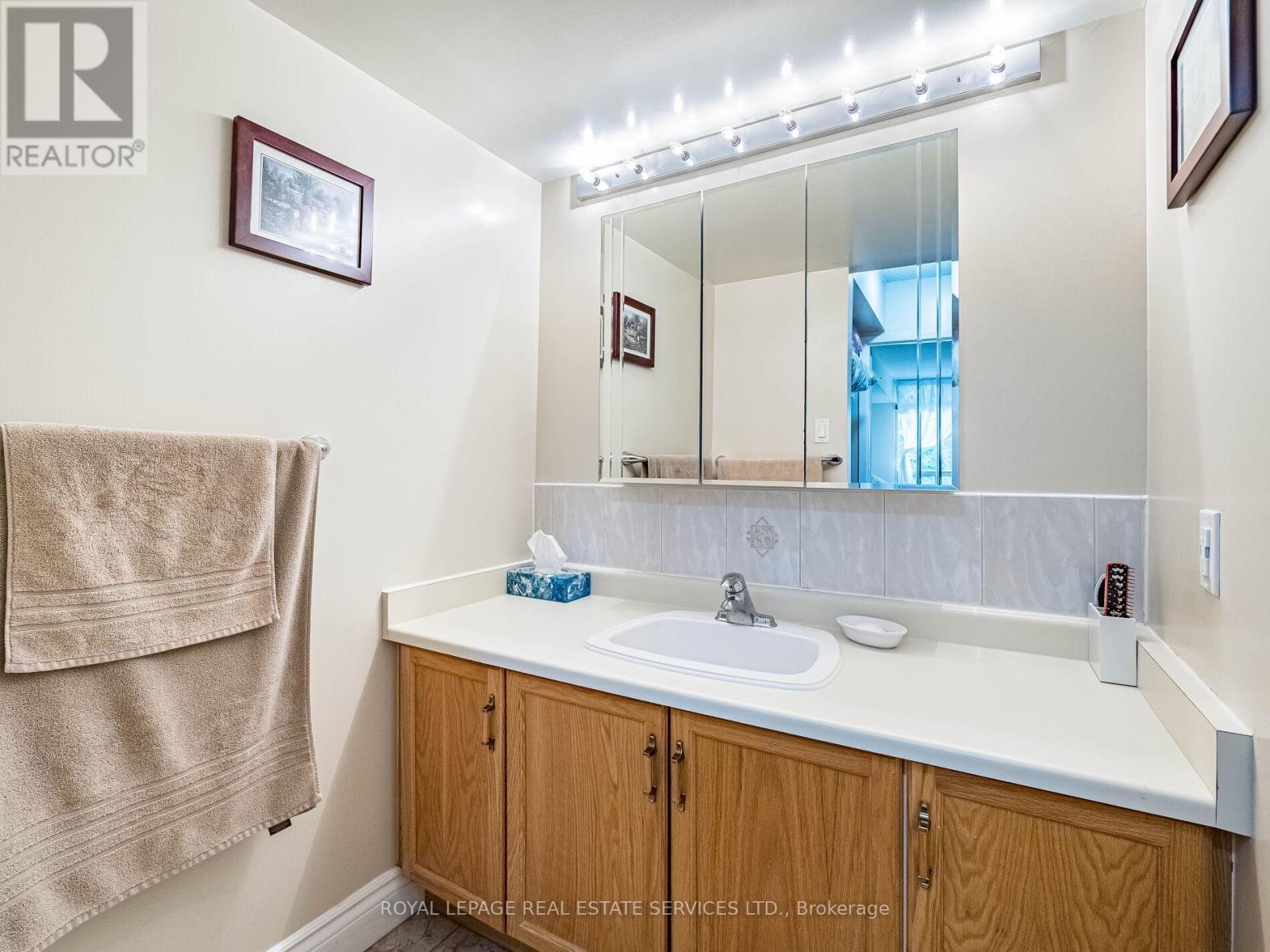 












202 - 310 MILL STREET S

,
Brampton,




Ontario
L6Y3B1

