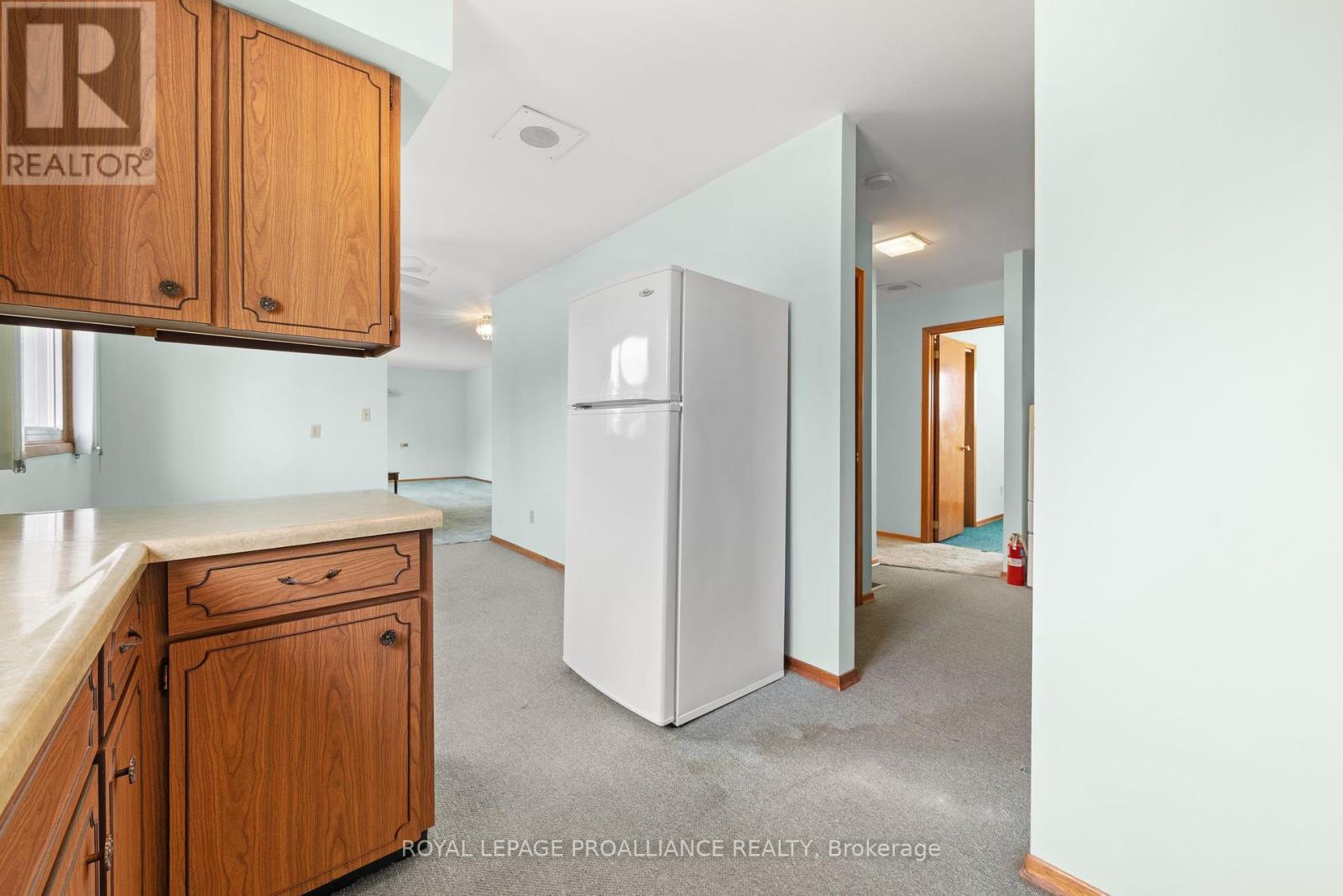 












207 CARMEL ROAD

,
Quinte West (Sidney Ward),




Ontario
K0K3E0

