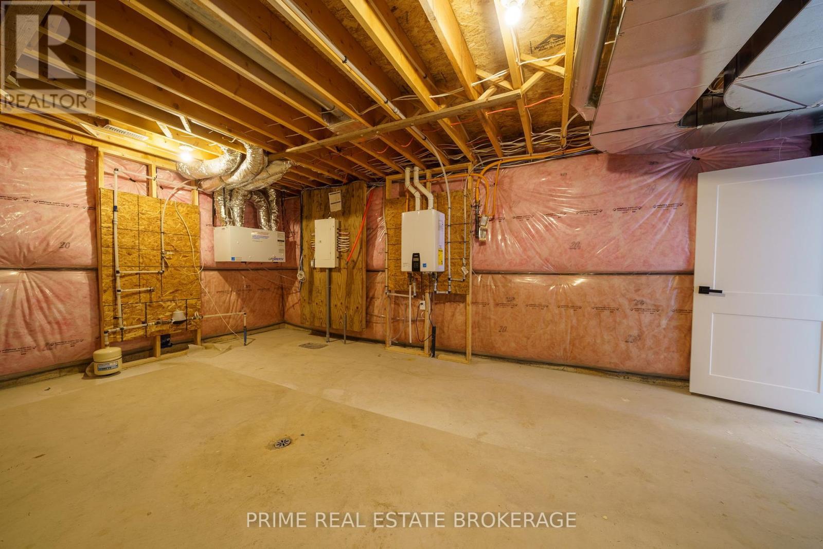 












3 - 62 COMPASS TRAIL

,
Central Elgin,







Ontario
N5L0B4

