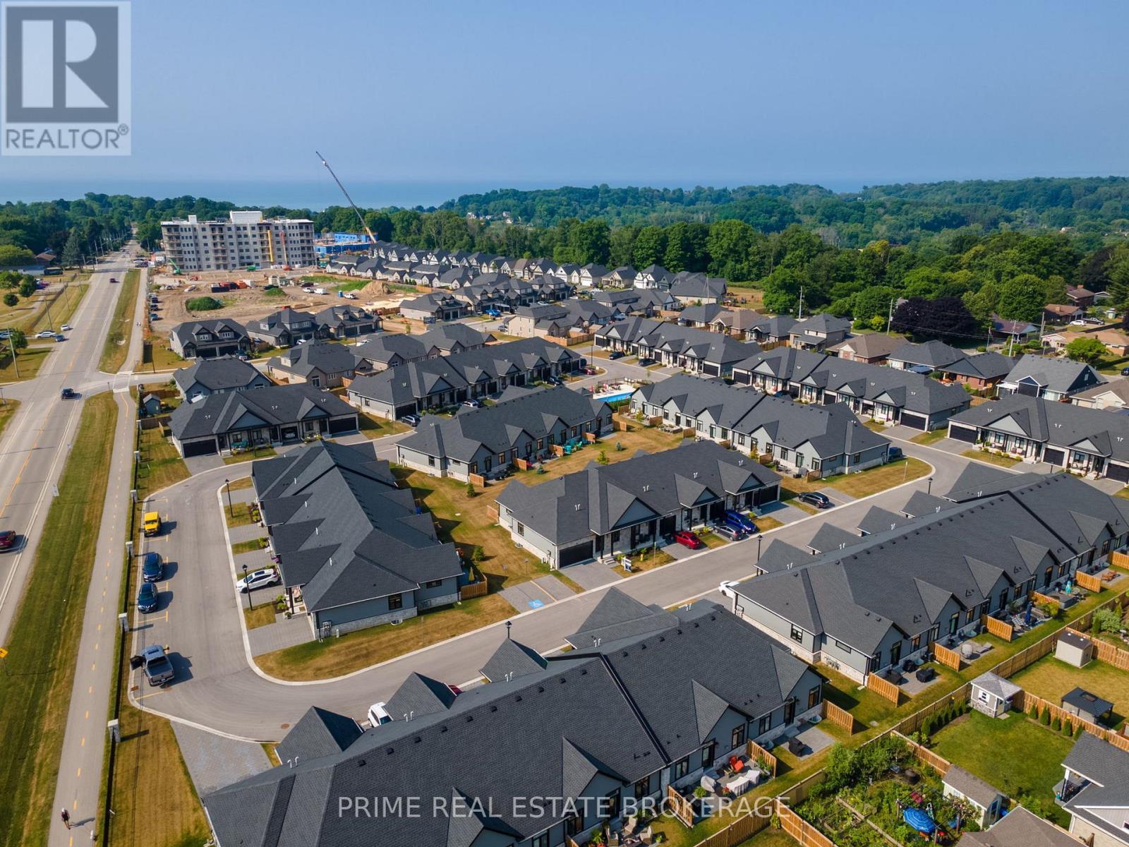 












3 - 62 COMPASS TRAIL

,
Central Elgin,







Ontario
N5L0B4

