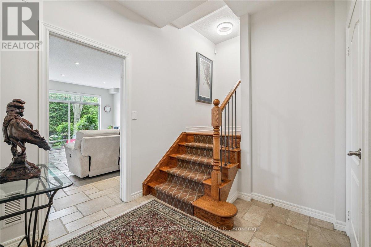












26 - 2400 NEYAGAWA BOULEVARD

,
Oakville,




Ontario
L6H7P5

