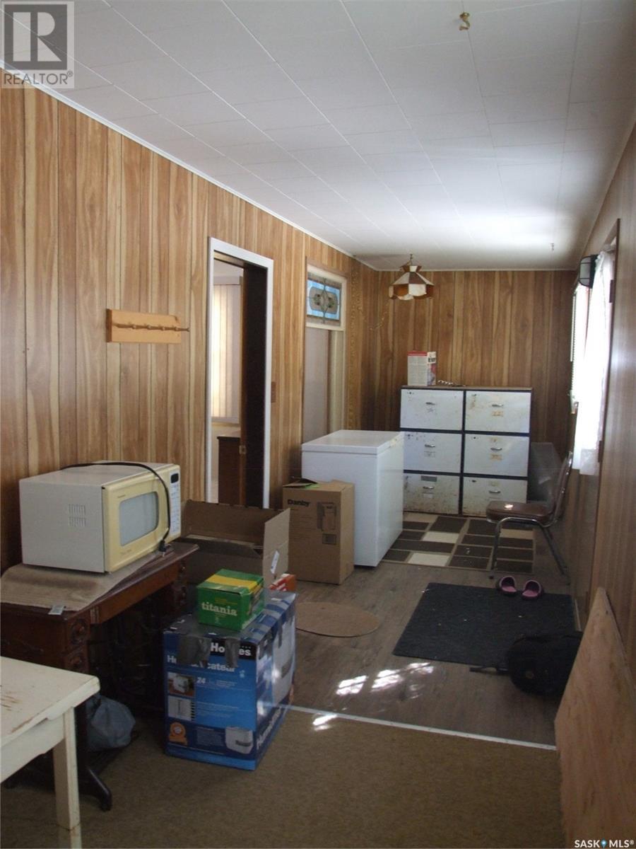 












233 Main STREET

,
Leader,




Saskatchewan
S0N1H0

