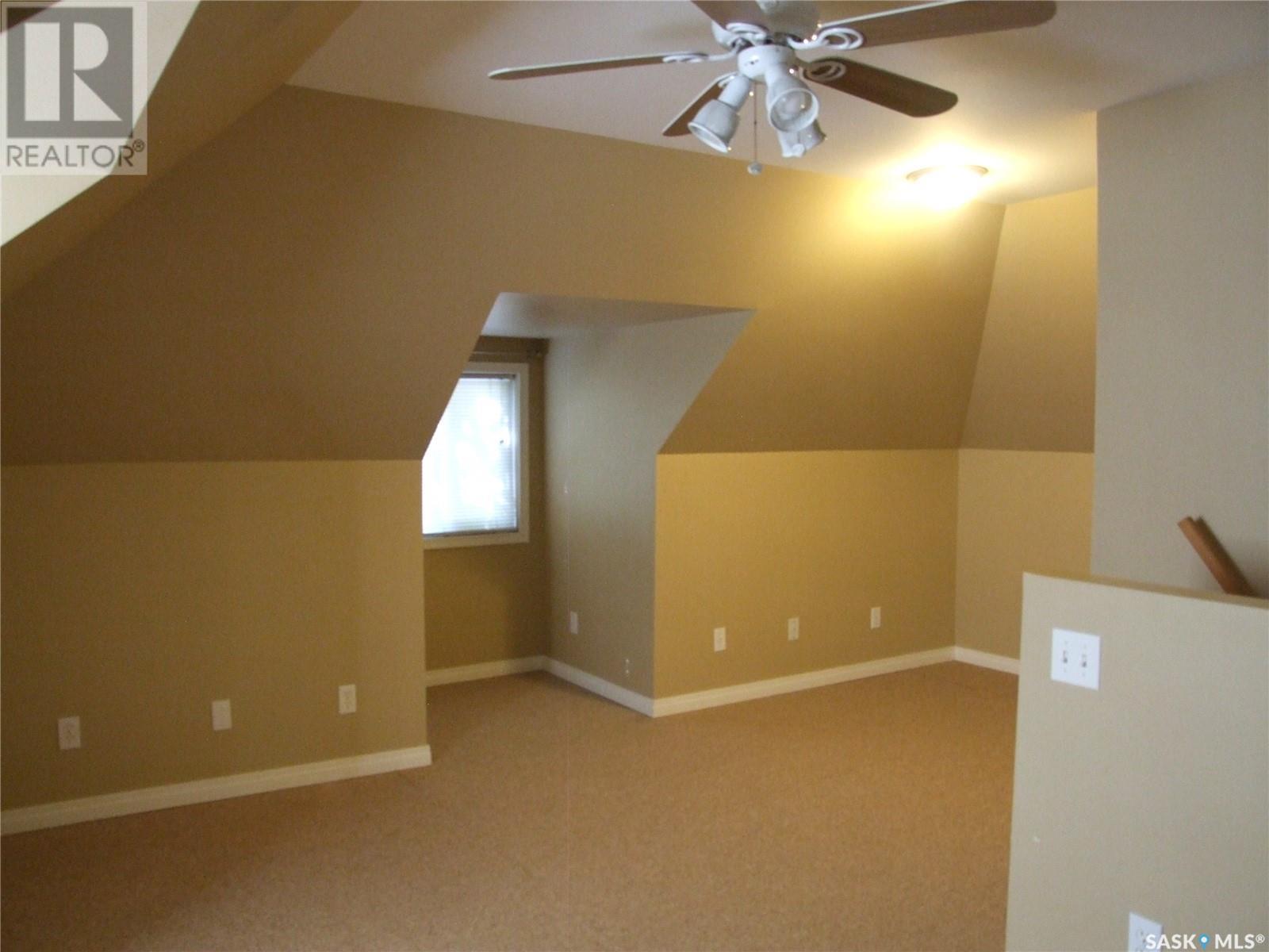 












233 Main STREET

,
Leader,




Saskatchewan
S0N1H0


