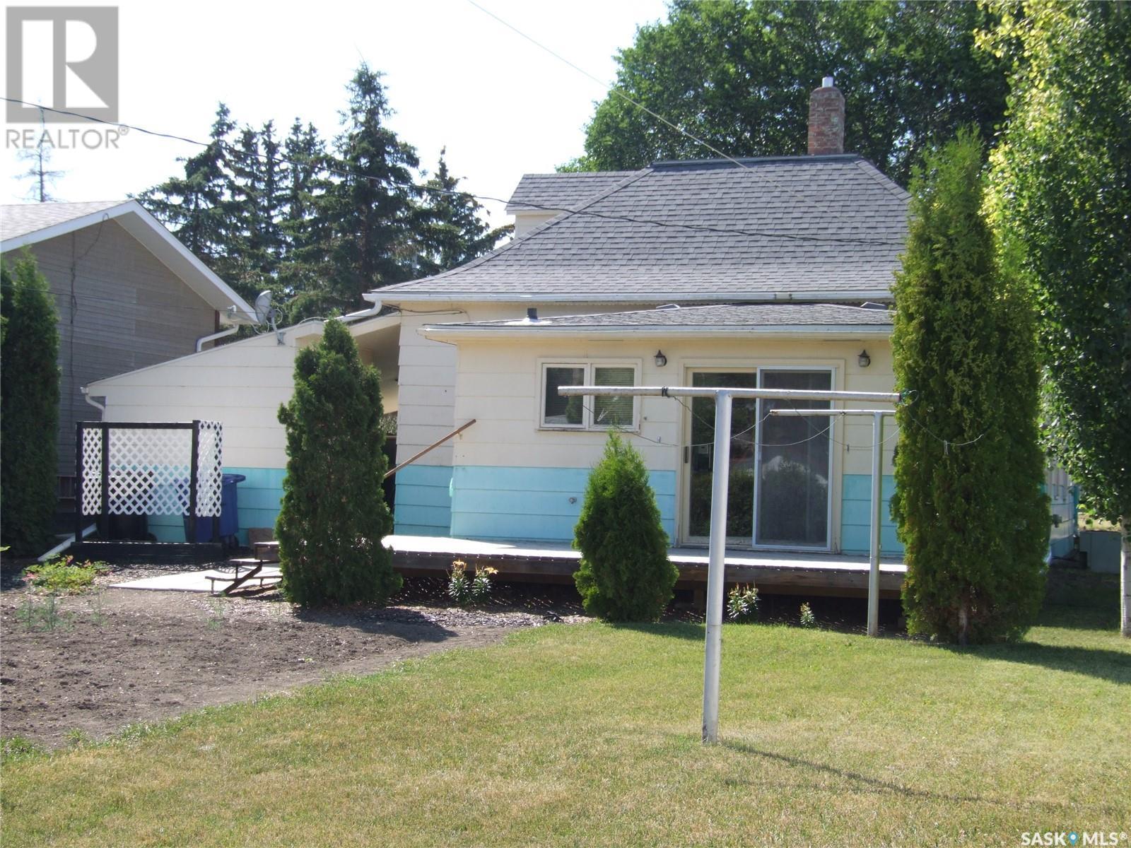












233 Main STREET

,
Leader,




Saskatchewan
S0N1H0


