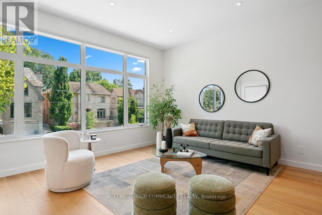 












264 JOICEY BOULEVARD

,
Toronto,




Ontario
M5M2V7

