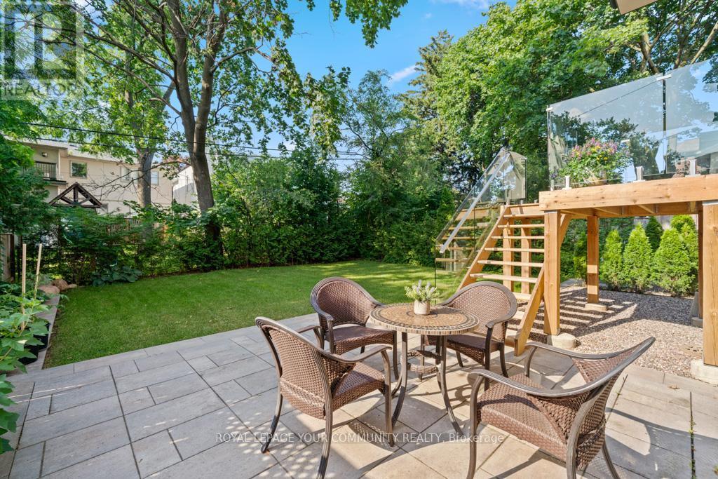 












264 JOICEY BOULEVARD

,
Toronto,




Ontario
M5M2V7

