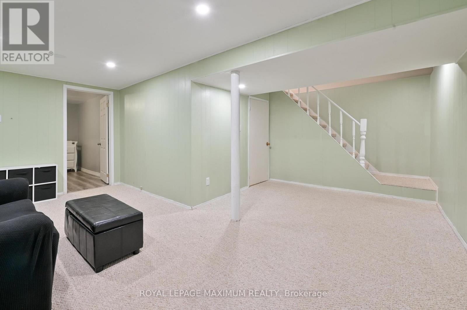 












64 GLENMORE CRESCENT

,
Brampton,




Ontario
L6S1H8

