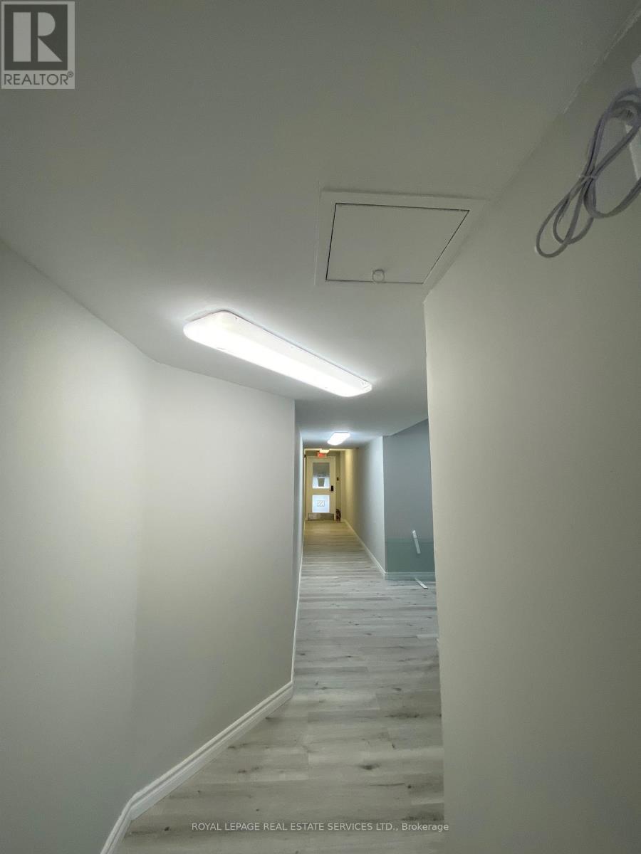 












238 QUEEN STREET S

,
Mississauga,




Ontario
L5M1L5

