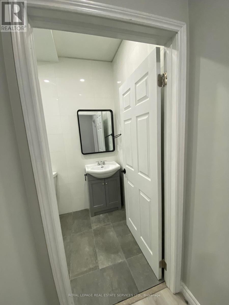 












238 QUEEN STREET S

,
Mississauga,




Ontario
L5M1L5

