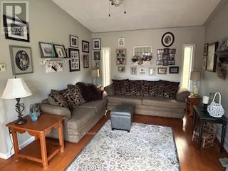












654 MYSTIC CRESCENT

,
Selwyn,




Ontario
K0L1T0

