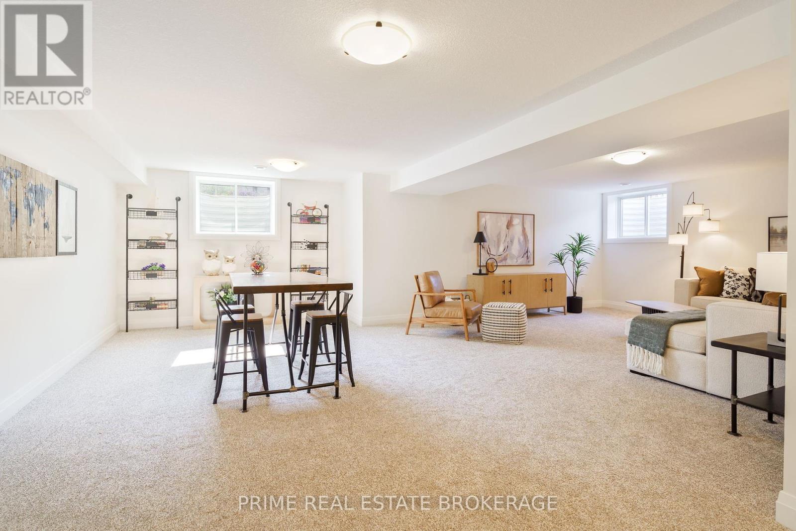 












4 - 62 COMPASS TRAIL

,
Central Elgin,







Ontario
N5L0B4

