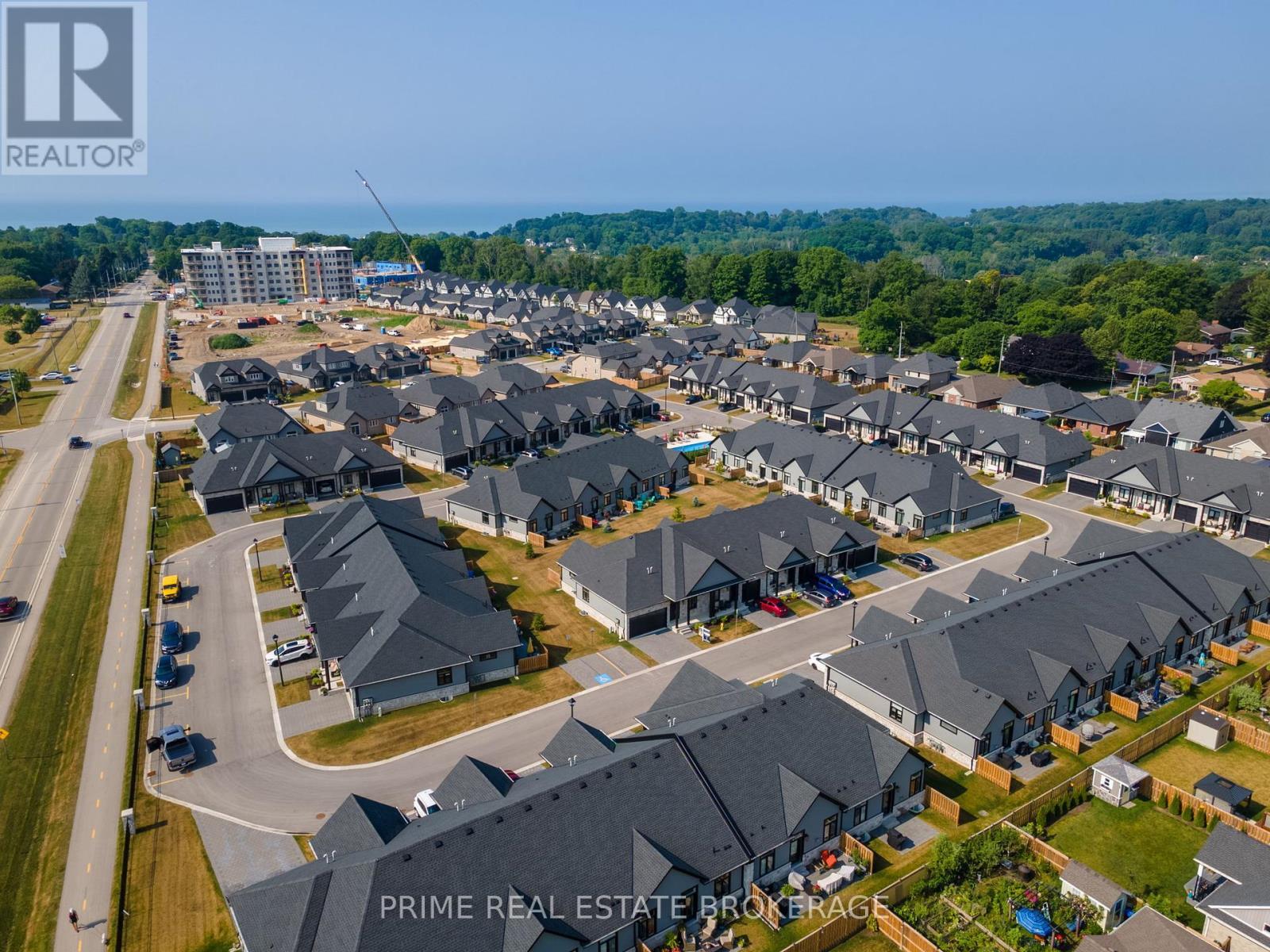 












4 - 62 COMPASS TRAIL

,
Central Elgin,







Ontario
N5L0B4

