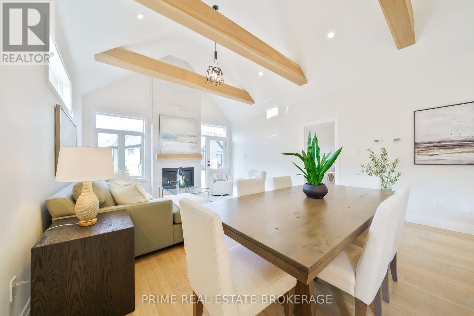 












4 - 62 COMPASS TRAIL

,
Central Elgin,







Ontario
N5L0B4


