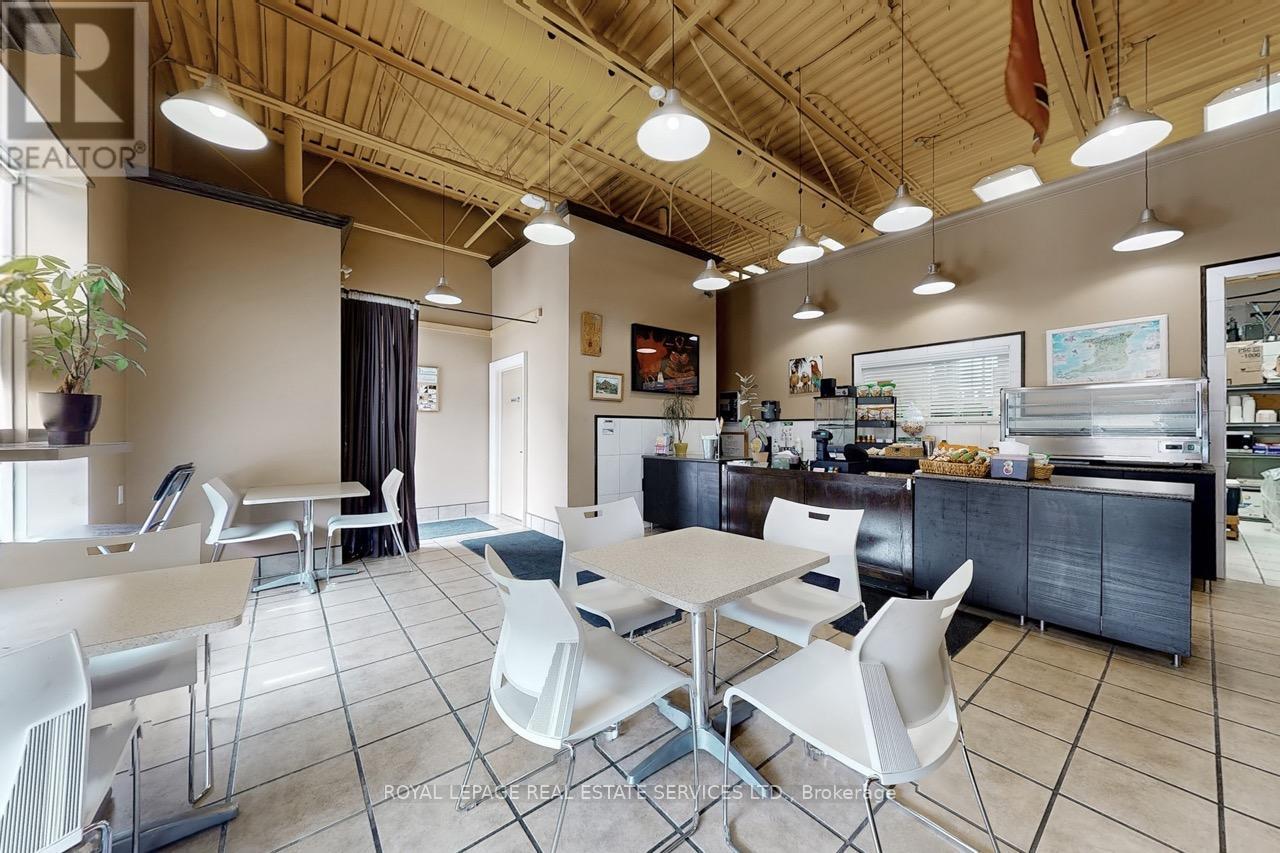 












1026 SPEERS ROAD

,
Oakville,




Ontario
L6L2X4

