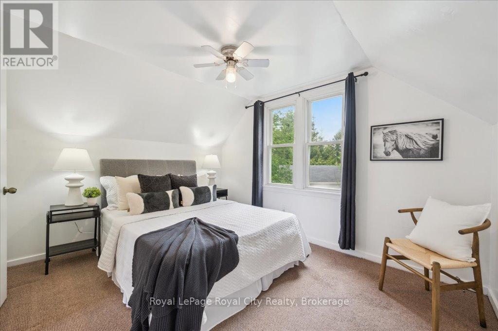 












127 MEMORIAL CRESCENT

,
Guelph (Junction/Onward Willow),




Ontario
N1H6C2

