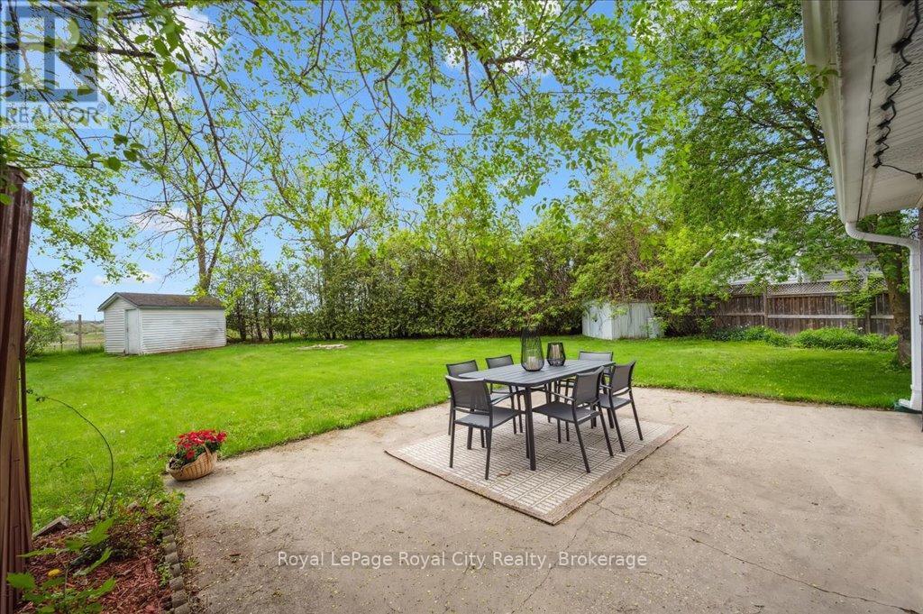 












127 MEMORIAL CRESCENT

,
Guelph (Junction/Onward Willow),




Ontario
N1H6C2

