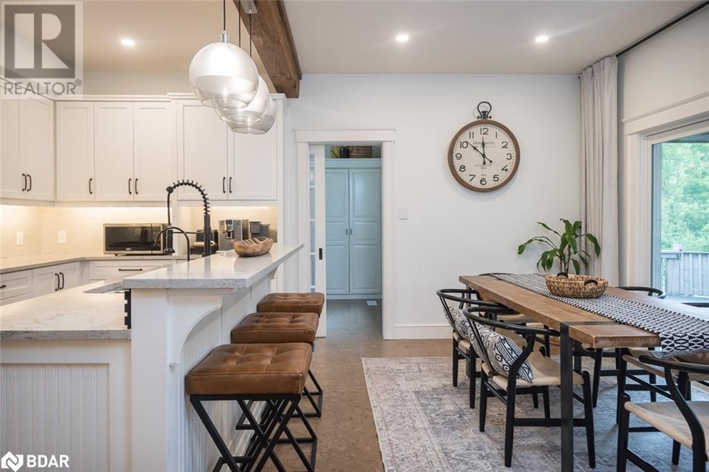 












10761 GUELPH Line

,
Milton,




Ontario
L0P1B0

