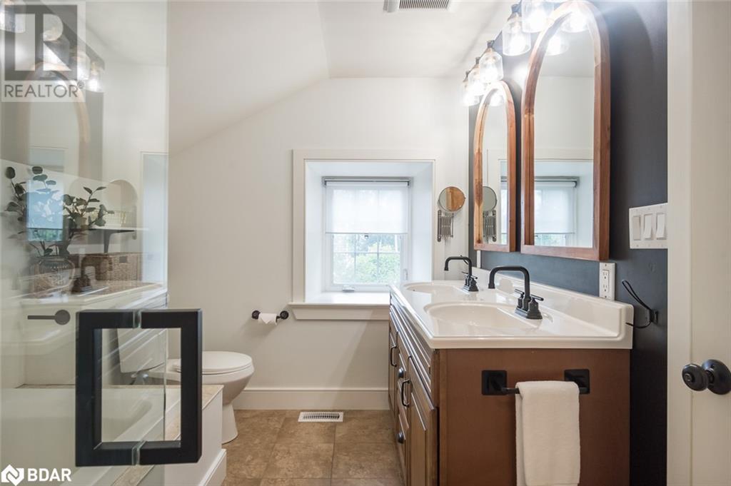 












10761 GUELPH Line

,
Milton,




Ontario
L0P1B0

