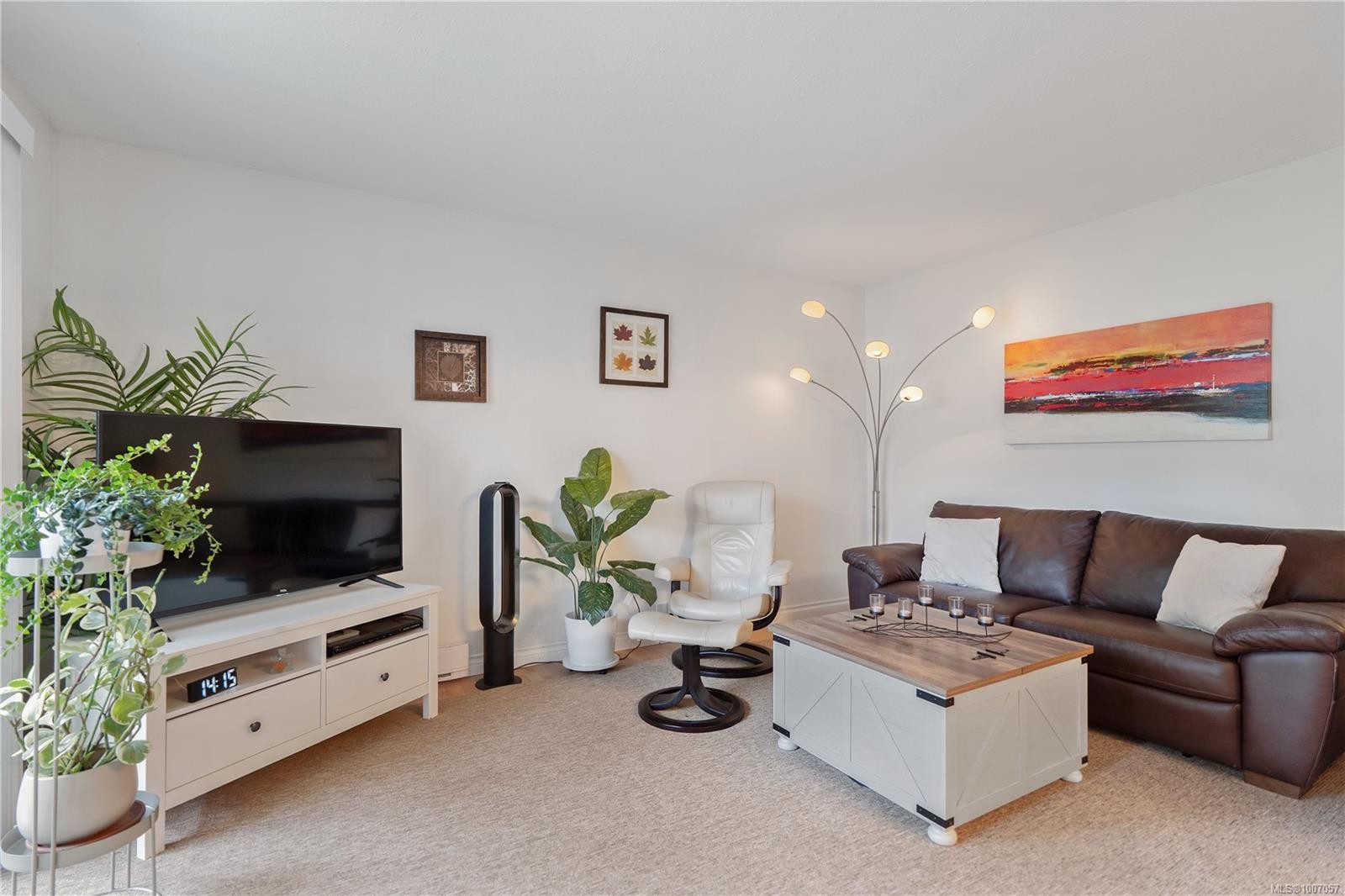 









1506


Admirals

Rd, 48,
View Royal,




BC
V9A 7B1

