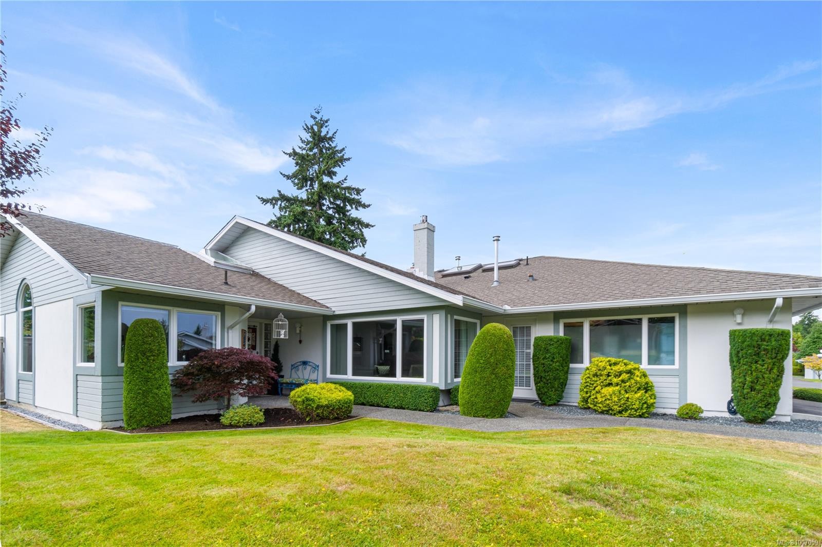 









639


Arbutus

St, 1,
Qualicum Beach,




BC
V9K 1P4

