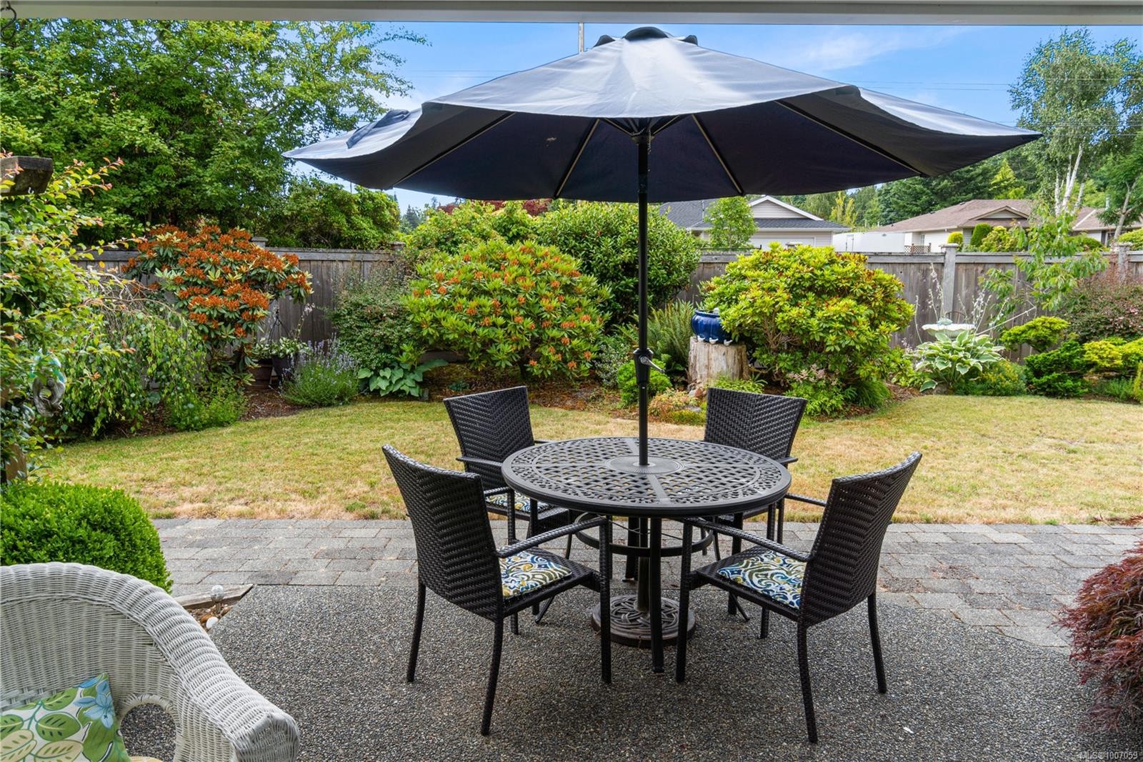









639


Arbutus

St, 1,
Qualicum Beach,




BC
V9K 1P4

