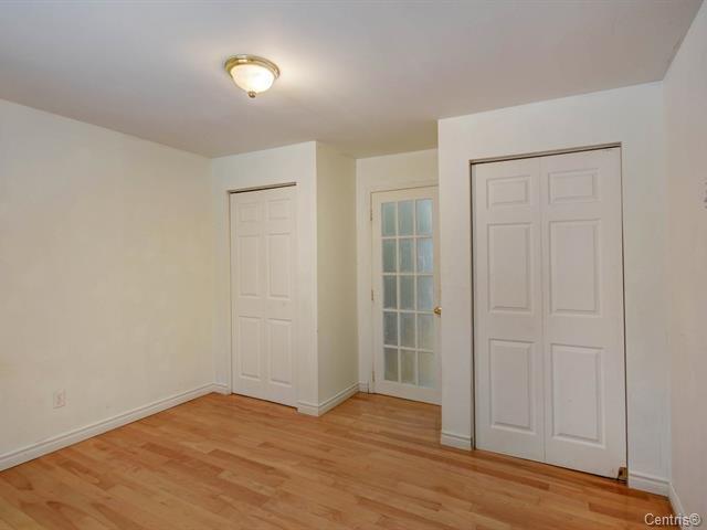 









16

 - 18


Rue Charlebois

,
Saint-Lin/Laurentides,




QC
J5M1T1


