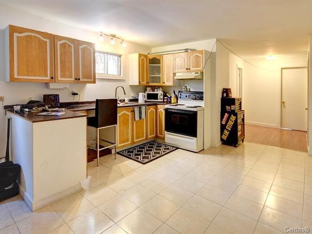 









16

 - 18


Rue Charlebois

,
Saint-Lin/Laurentides,




QC
J5M1T1

