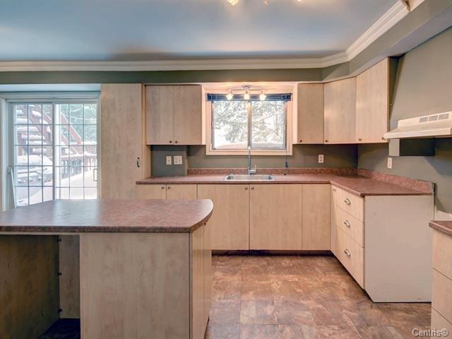 









16

 - 18


Rue Charlebois

,
Saint-Lin/Laurentides,




QC
J5M1T1

