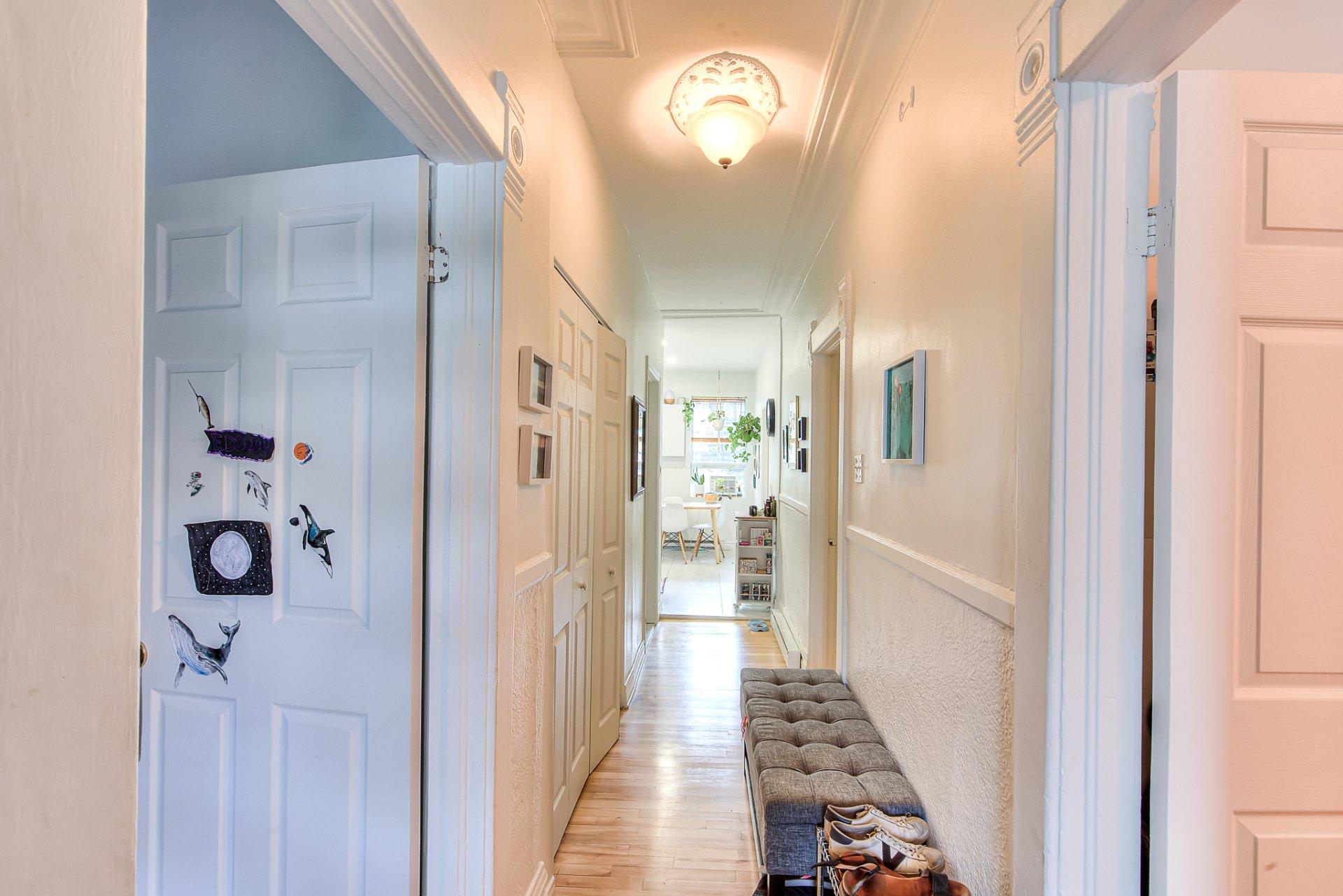 









5745

 - 5747A


Rue de Bordeaux

,
Montréal (Rosemont/La Petite-Patrie),




QC
H2G2R2

