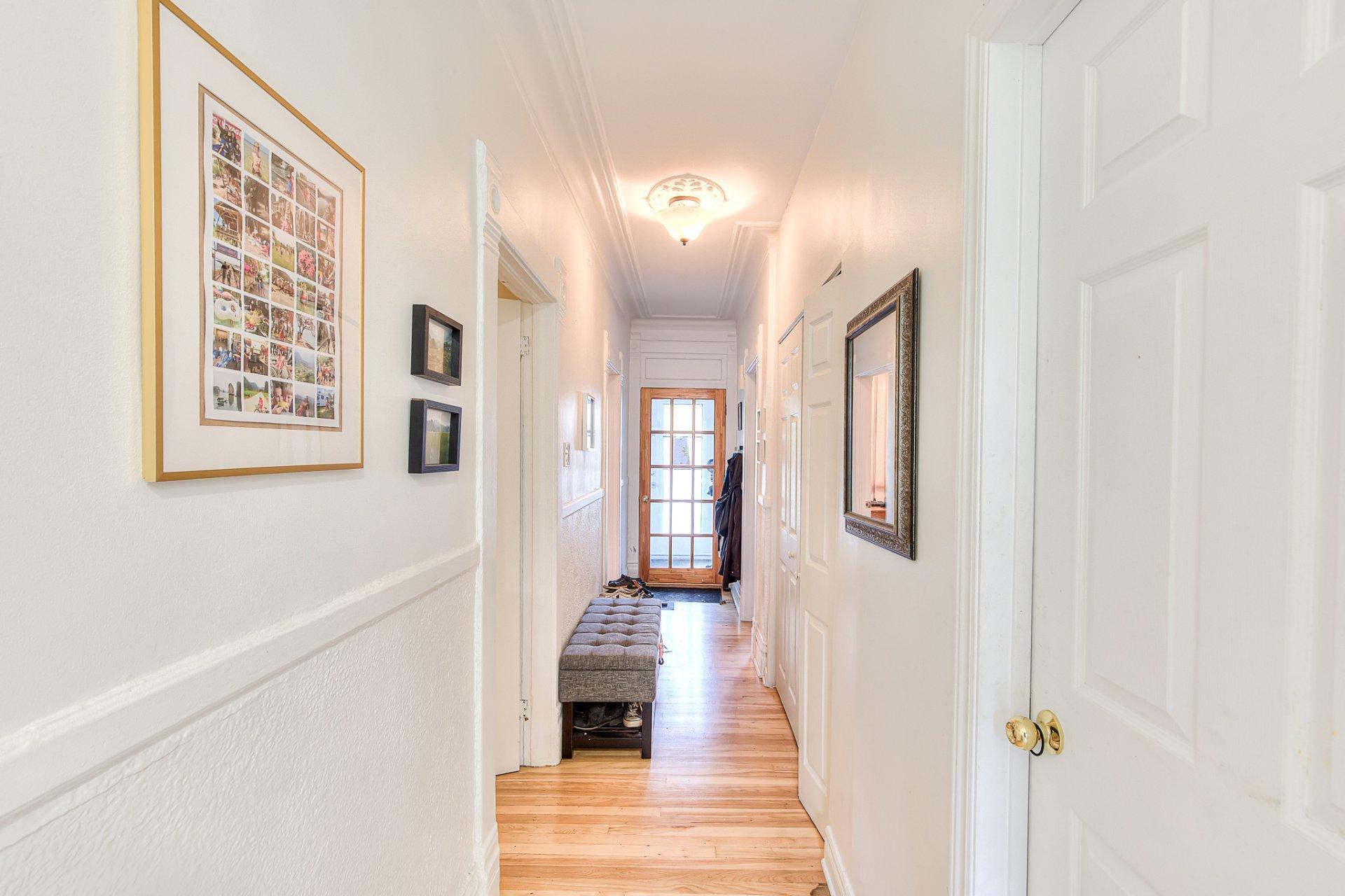 









5745

 - 5747A


Rue de Bordeaux

,
Montréal (Rosemont/La Petite-Patrie),




QC
H2G2R2

