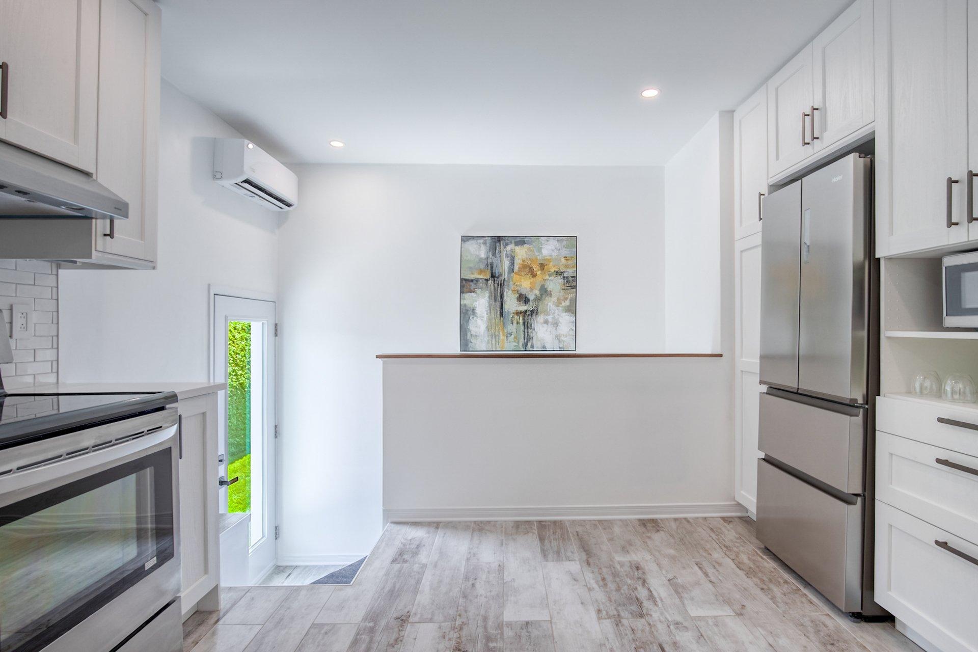 









836


Rue F.-X.-Garneau

,
Sainte-Julie,




QC
J3E1N6

