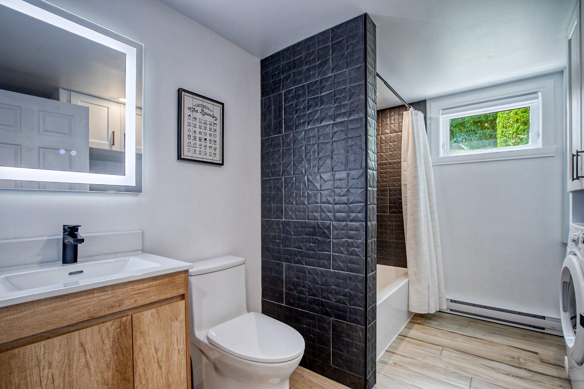 









836


Rue F.-X.-Garneau

,
Sainte-Julie,




QC
J3E1N6

