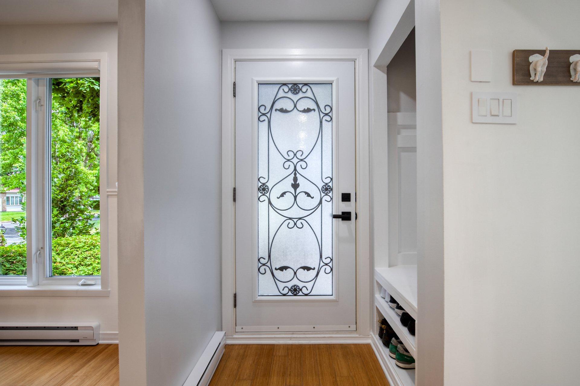 









836


Rue F.-X.-Garneau

,
Sainte-Julie,




QC
J3E1N6

