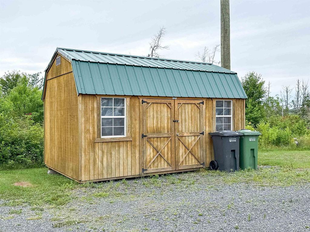 












5727 Cardigan Road

,
Cardross,




PE
C0A 1G0

