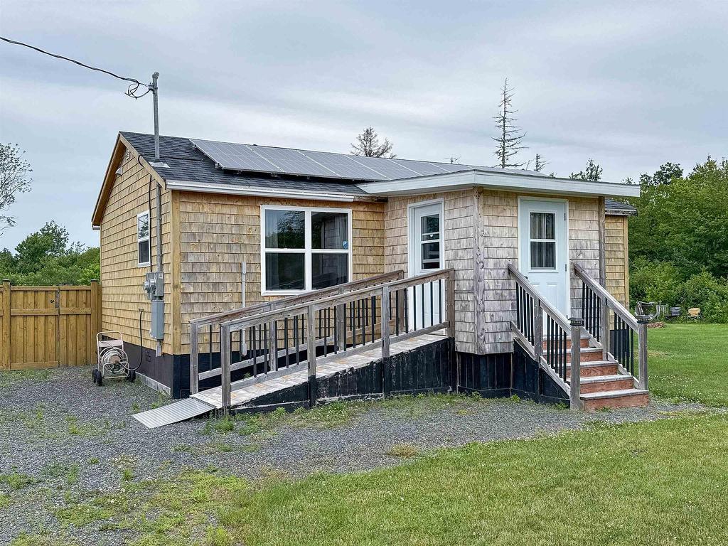 












5727 Cardigan Road

,
Cardross,




PE
C0A 1G0

