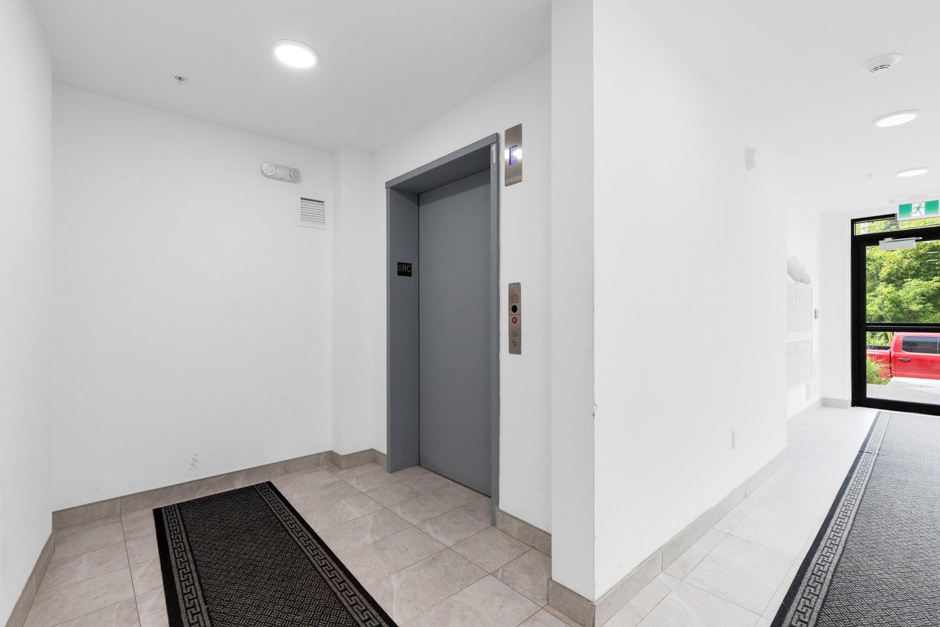 









140


Boul. St-Elzear O.

, 304,
Laval (Vimont),




QC
H7M1E8

