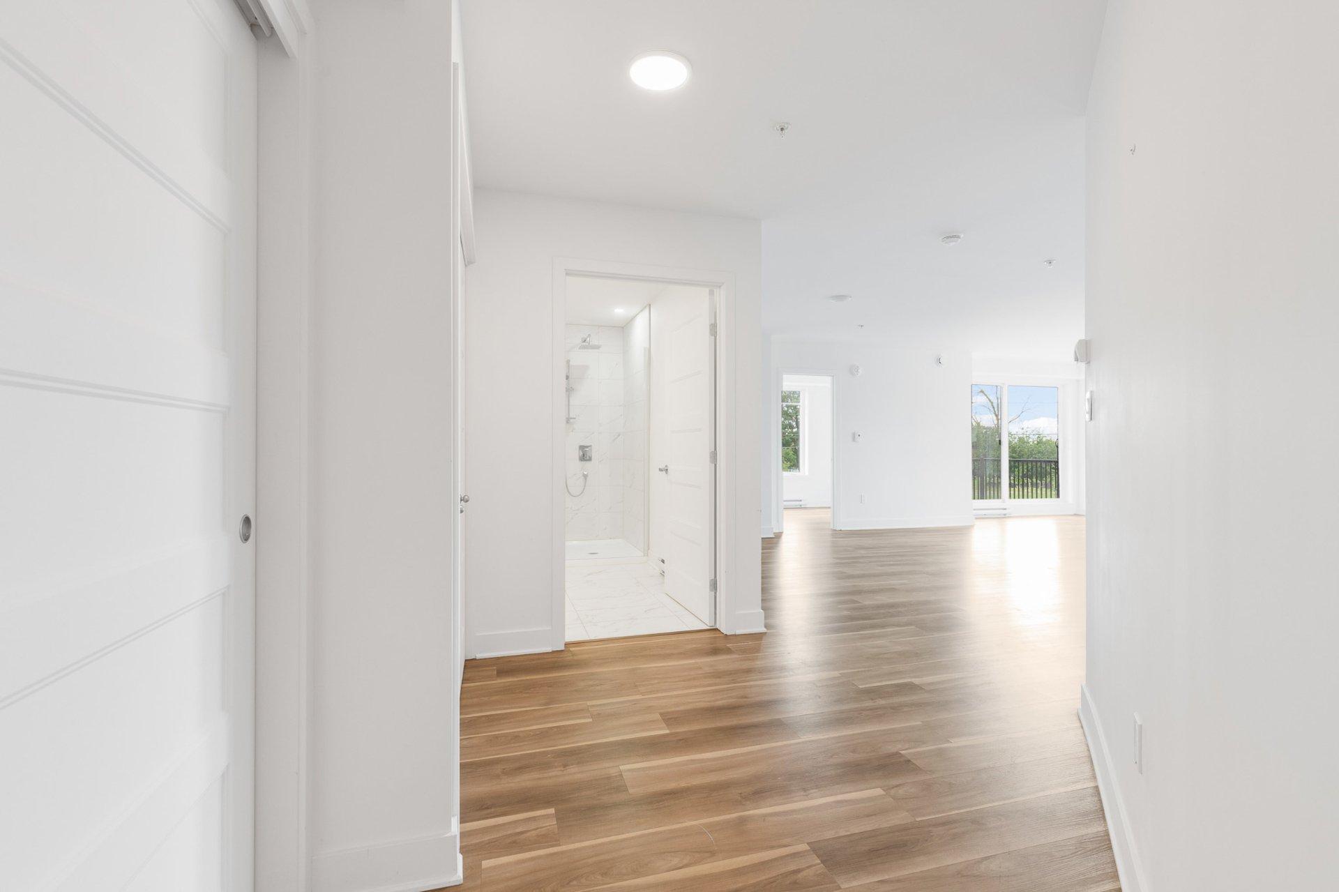 









140


Boul. St-Elzear O.

, 304,
Laval (Vimont),




QC
H7M1E8

