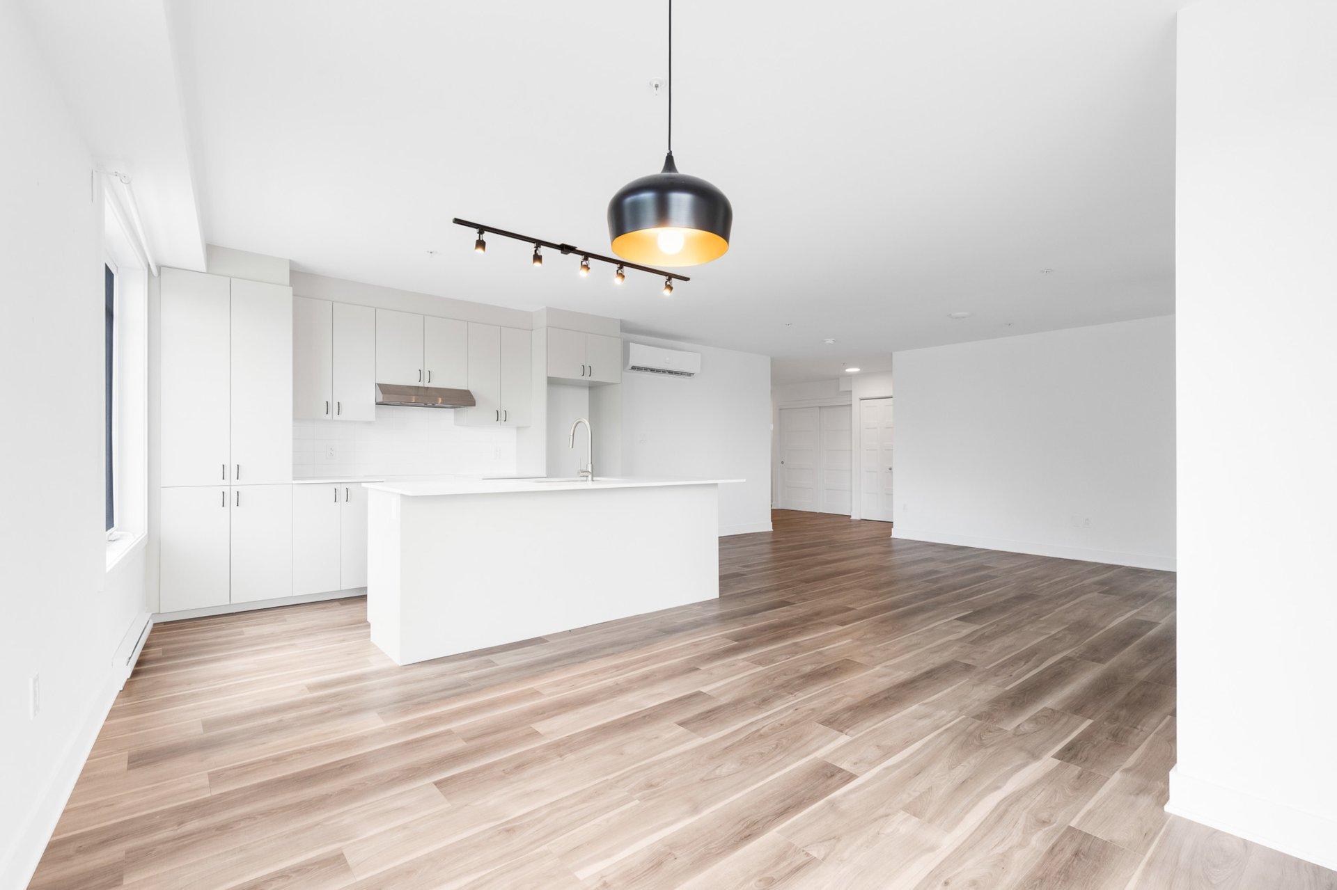 









140


Boul. St-Elzear O.

, 304,
Laval (Vimont),




QC
H7M1E8

