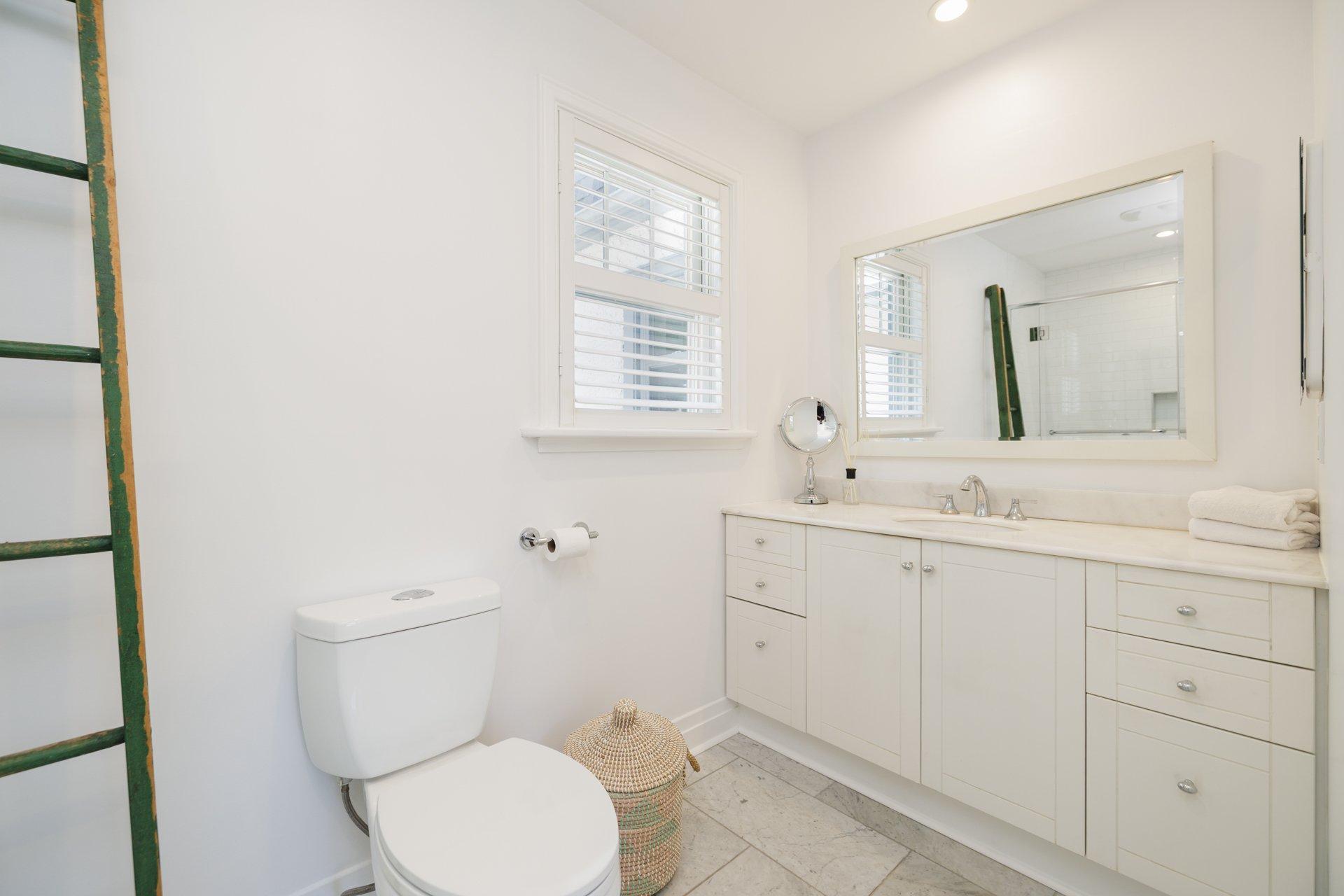 









29


Av. Brunet

,
Pointe-Claire,




QC
H9S4T4

