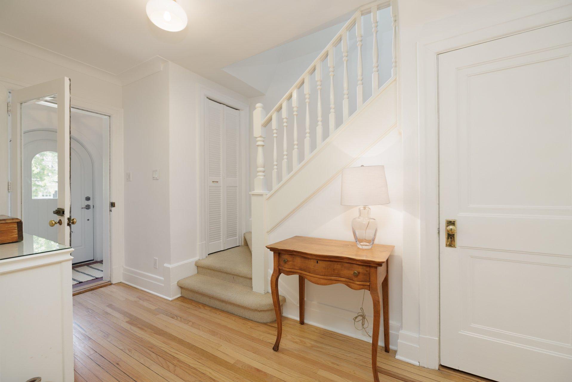 









29


Av. Brunet

,
Pointe-Claire,




QC
H9S4T4

